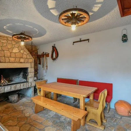 ヴィラ Ctim247 Holiday House With Private Pool イモツキ